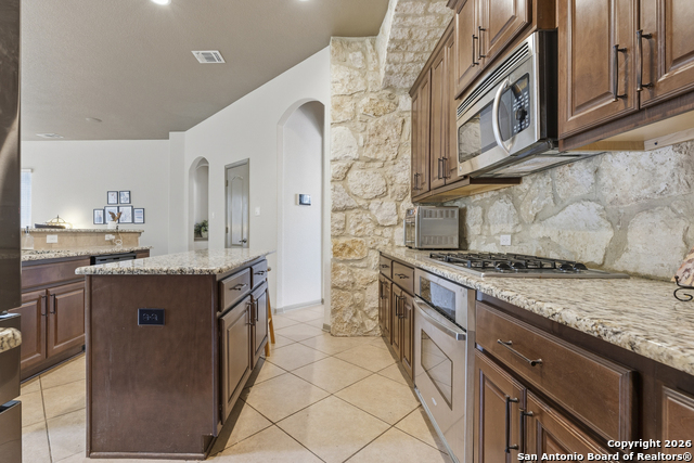 Image 14 of 57 For 26202 Dark Horse