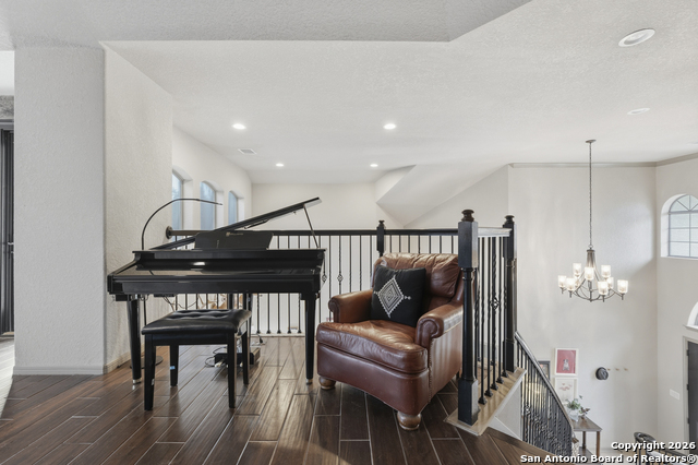 Image 26 of 57 For 26202 Dark Horse