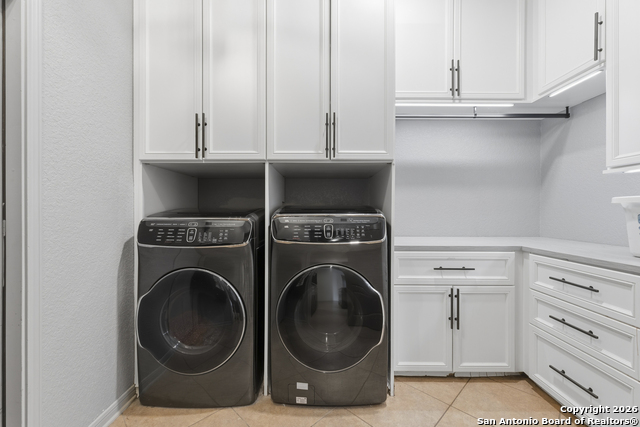 Image 40 of 57 For 26202 Dark Horse