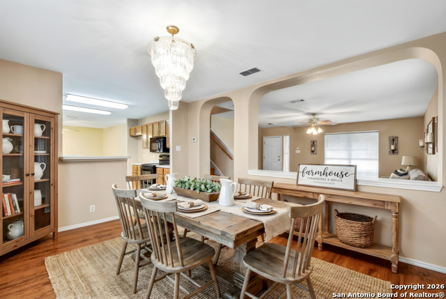 Image 10 of 33 For 5207 Wood Glen