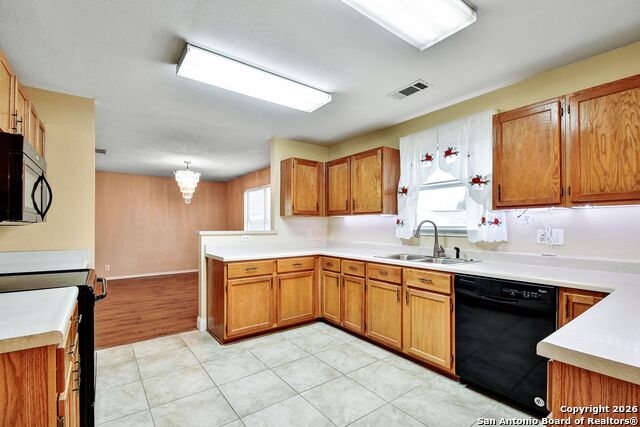 Image 15 of 33 For 5207 Wood Glen