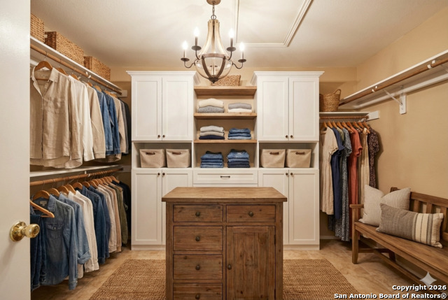 Image 30 of 33 For 5207 Wood Glen