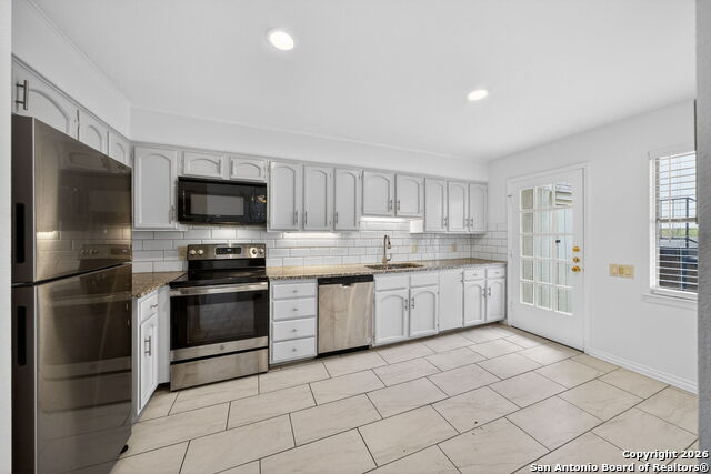 Image 15 of 35 For 11622 Caprock Street