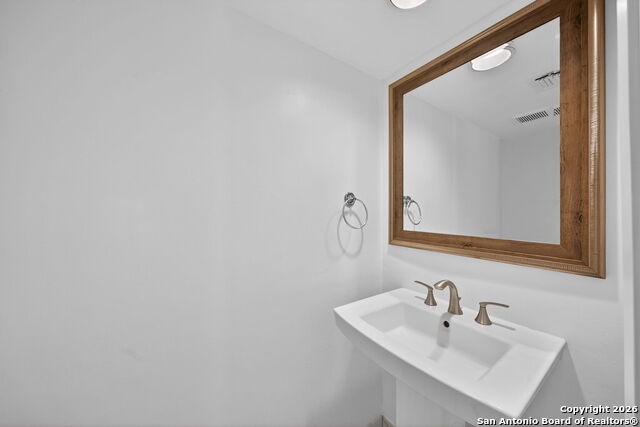 Image 19 of 35 For 11622 Caprock Street