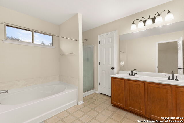 Image 20 of 25 For 7403 Concerto