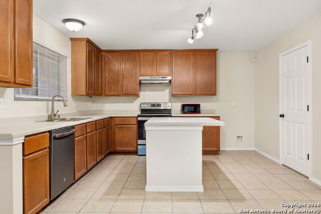 Image 9 of 25 For 7403 Concerto