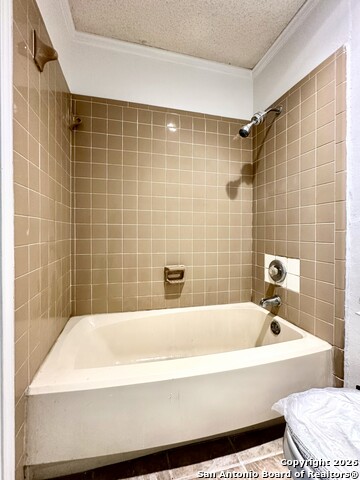 Listing photo id 12 for 4839 Brandeis  422