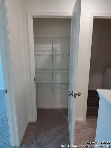 Image 28 of 33 For 5475 Bluebell Mdw