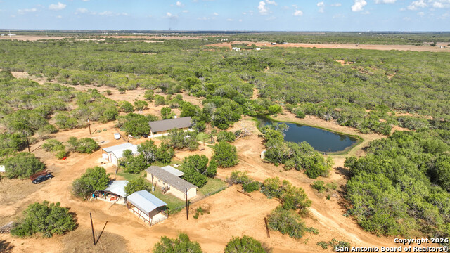 Listing photo id 34 for 6472 Bluntzer Rd