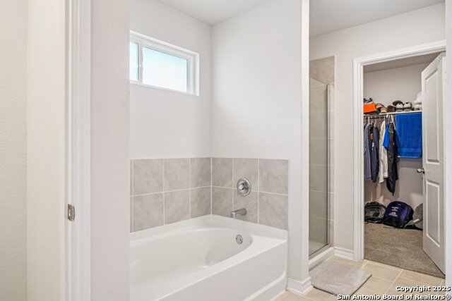 Image 22 of 26 For 1733 Rocky Rise