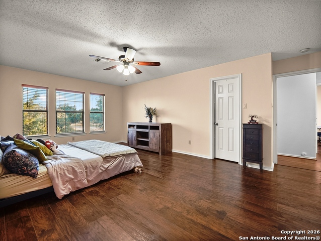 Image 16 of 29 For 988 Summit  