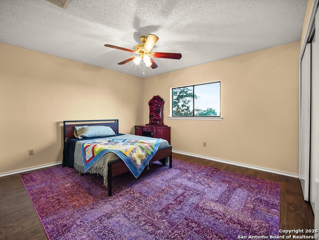 Image 19 of 29 For 988 Summit  