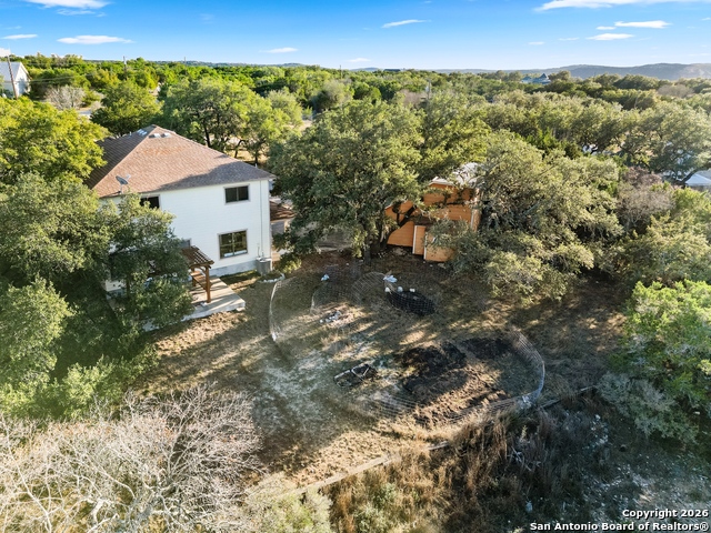 Image 27 of 29 For 988 Summit  