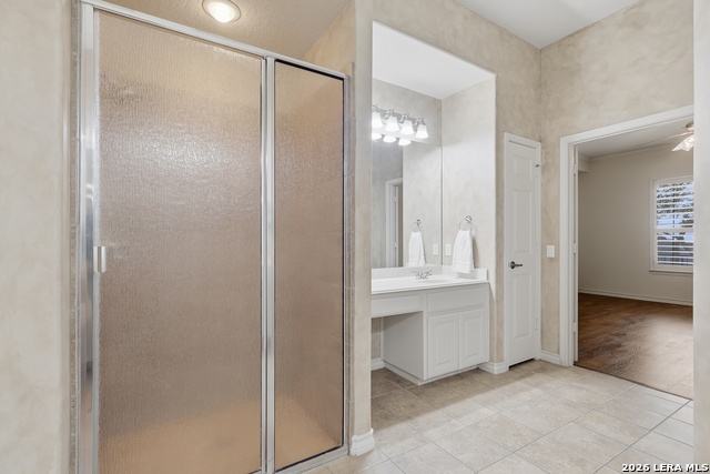 Image 16 of 38 For 18339 Emerald Oaks