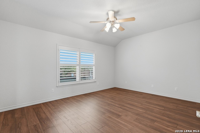 Image 20 of 38 For 18339 Emerald Oaks