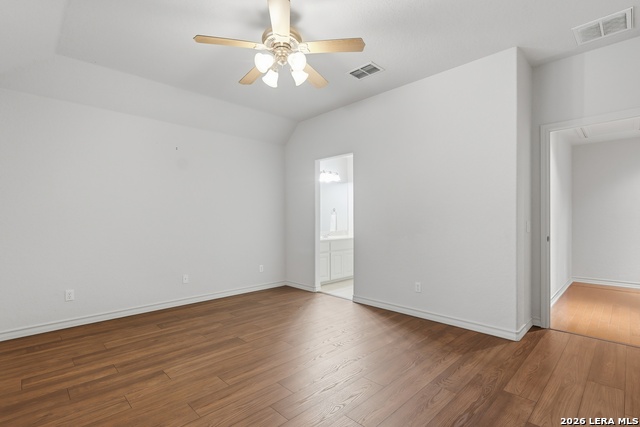 Image 25 of 38 For 18339 Emerald Oaks