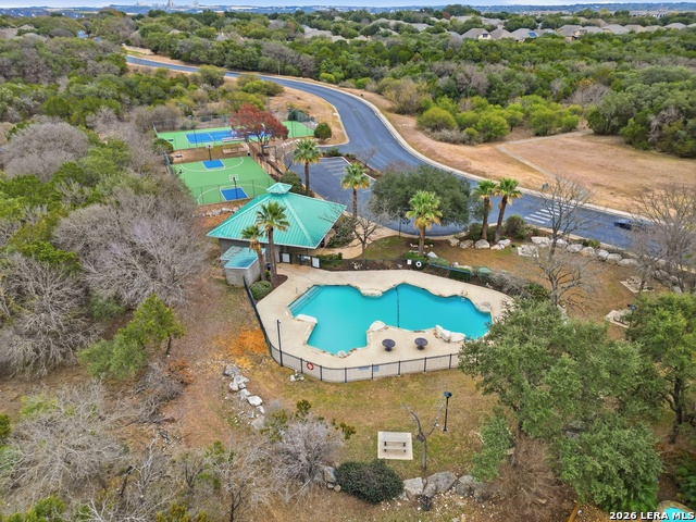 Image 31 of 38 For 18339 Emerald Oaks