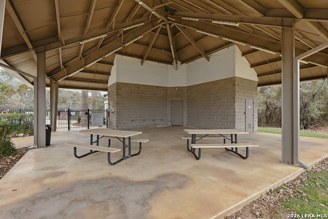 Image 35 of 38 For 18339 Emerald Oaks