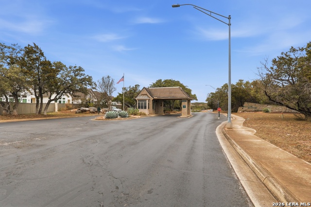 Image 5 of 38 For 18339 Emerald Oaks