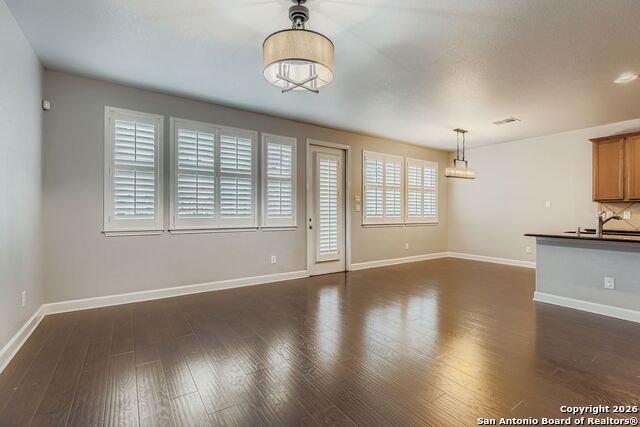 Image 8 of 28 For 4130 Woodbridge Way