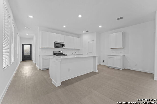 Image 7 of 33 For 6611 Titan Park