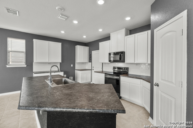 Image 16 of 47 For 8239 Phantom Fld