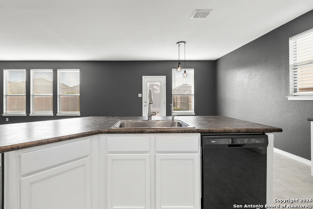 Image 21 of 47 For 8239 Phantom Fld