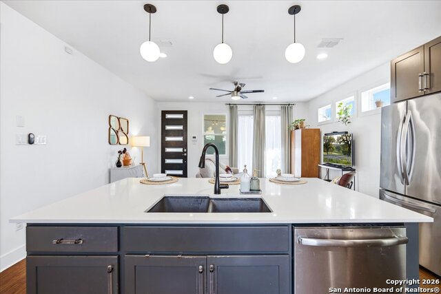 Image 11 of 29 For 615 Fulton Ave Unit 3