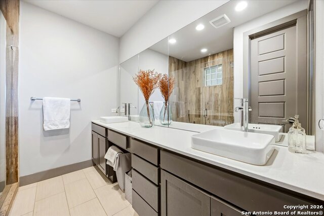 Image 23 of 29 For 615 Fulton Ave Unit 3