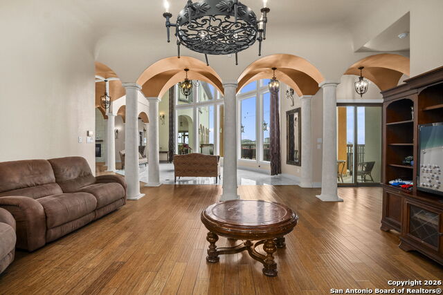 Image 10 of 77 For 18002 Granite Hill