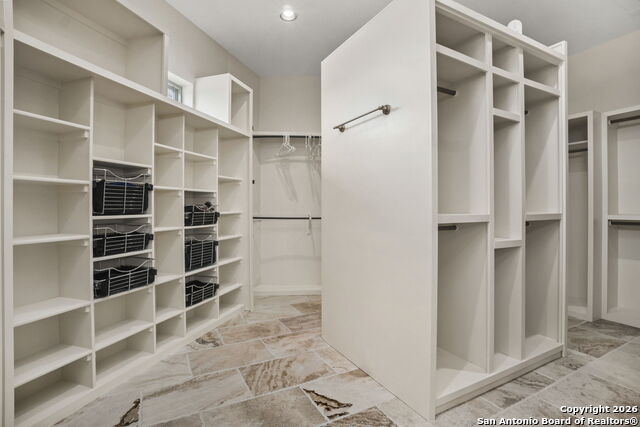 Image 34 of 77 For 18002 Granite Hill