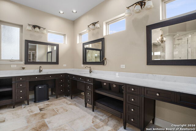 Image 35 of 77 For 18002 Granite Hill