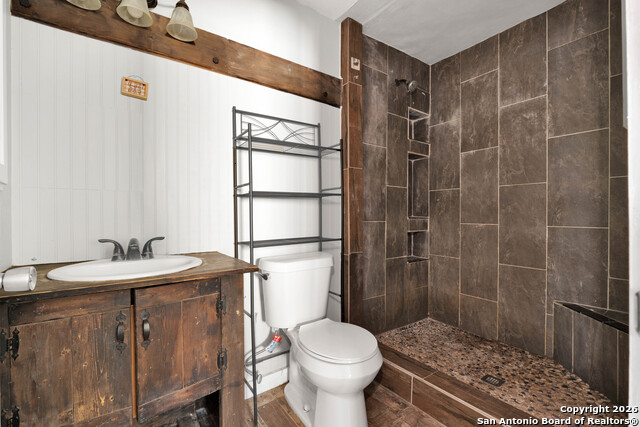 Image 17 of 22 For 8118 Whistler