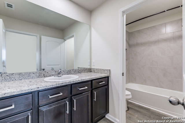 Image 22 of 25 For 4111 Hidden Hollow Isle