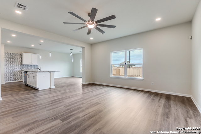 Image 5 of 25 For 4111 Hidden Hollow Isle