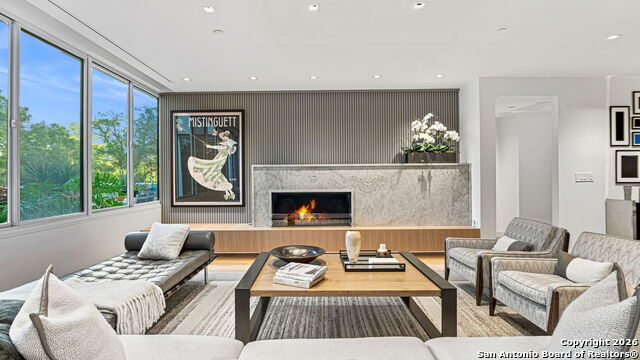 Image 12 of 45 For 200 Patterson  Unit 118