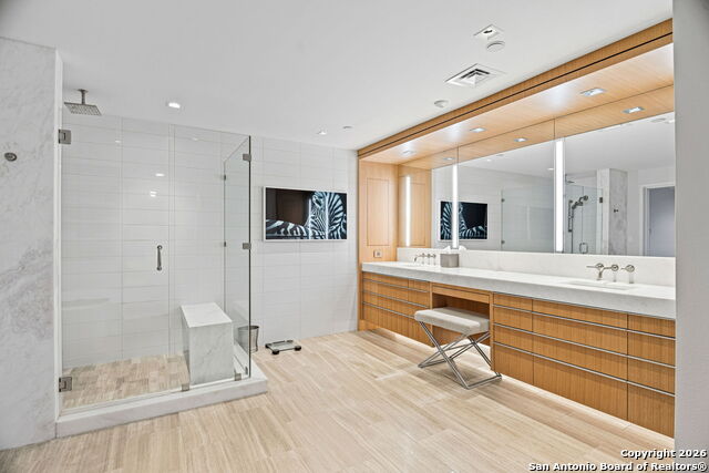 Image 28 of 45 For 200 Patterson  Unit 118