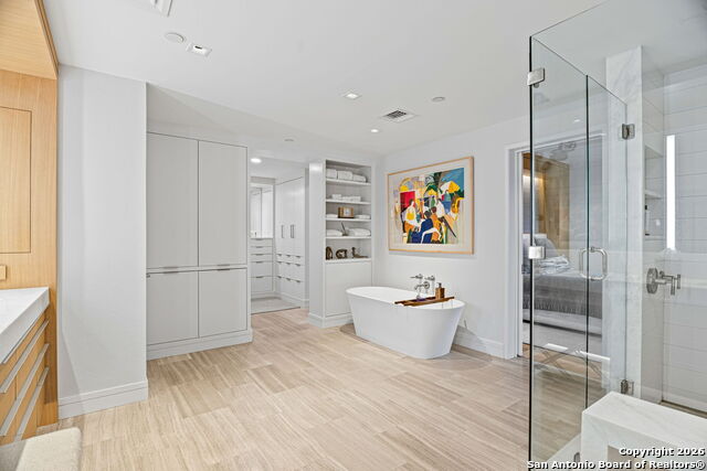 Image 29 of 45 For 200 Patterson  Unit 118