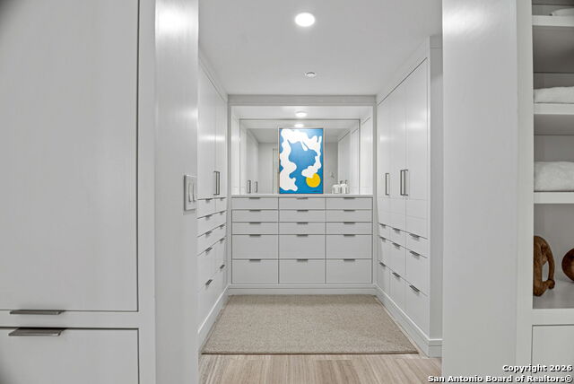 Image 32 of 45 For 200 Patterson  Unit 118