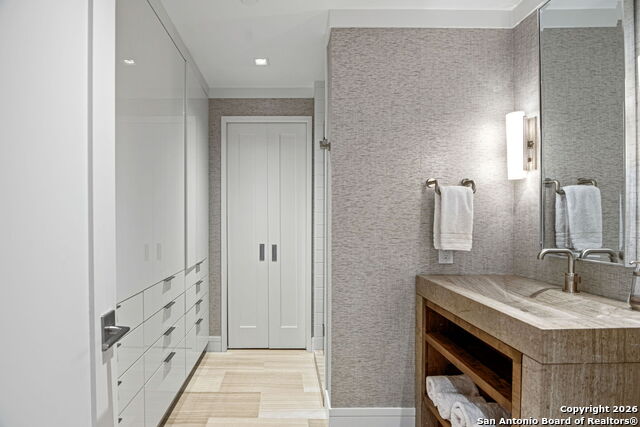 Image 33 of 45 For 200 Patterson  Unit 118