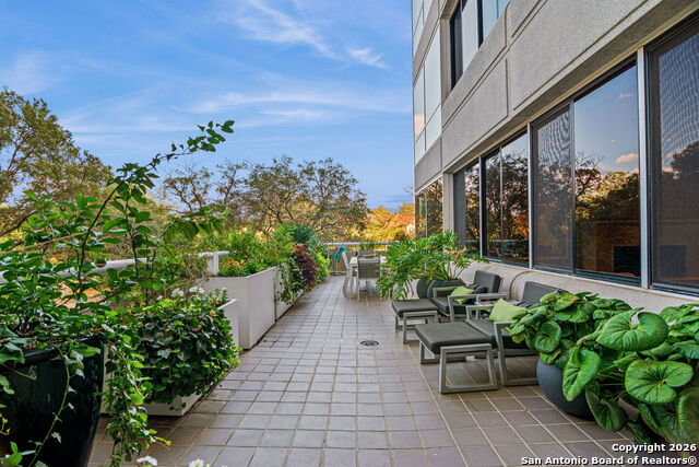 Image 43 of 45 For 200 Patterson  Unit 118