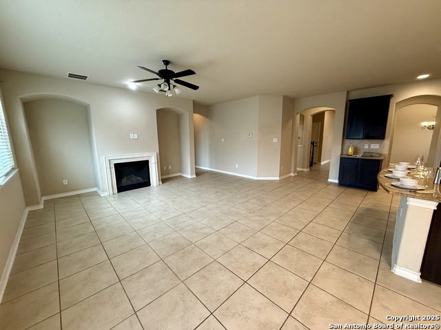 Image 9 of 41 For 2930 Elm Tree Park