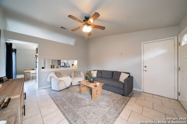 Image 5 of 20 For 6131 Valley Bay Dr