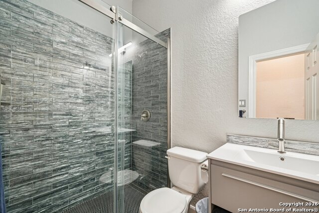 Listing photo id 15 for 3318 Calhoun Cove