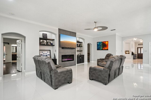 Listing photo id 1 for 3318 Calhoun Cove