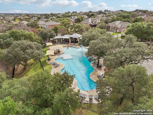 Listing photo id 42 for 3318 Calhoun Cove