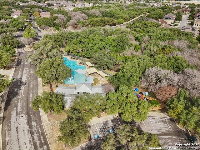 Listing photo id 46 for 3318 Calhoun Cove