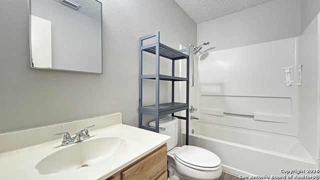 Image 22 of 31 For 4926 Corian Well Dr