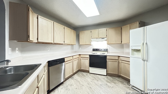 Image 8 of 31 For 4926 Corian Well Dr