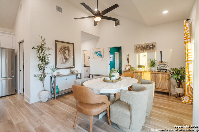 Image 21 of 49 For 460 Stenen Dr.